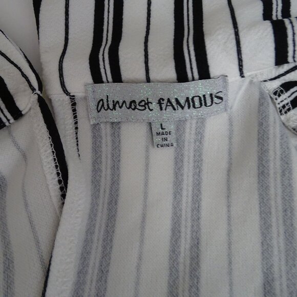 Almost Famous Striped Sleeveless Jumpsuit Women Size L Pearl Button Wide Leg NEW - Picture 9 of 16